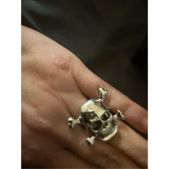 SQUARE SKULL N CROSSBONES STERLING SILVER RING - Picture 2 of 4